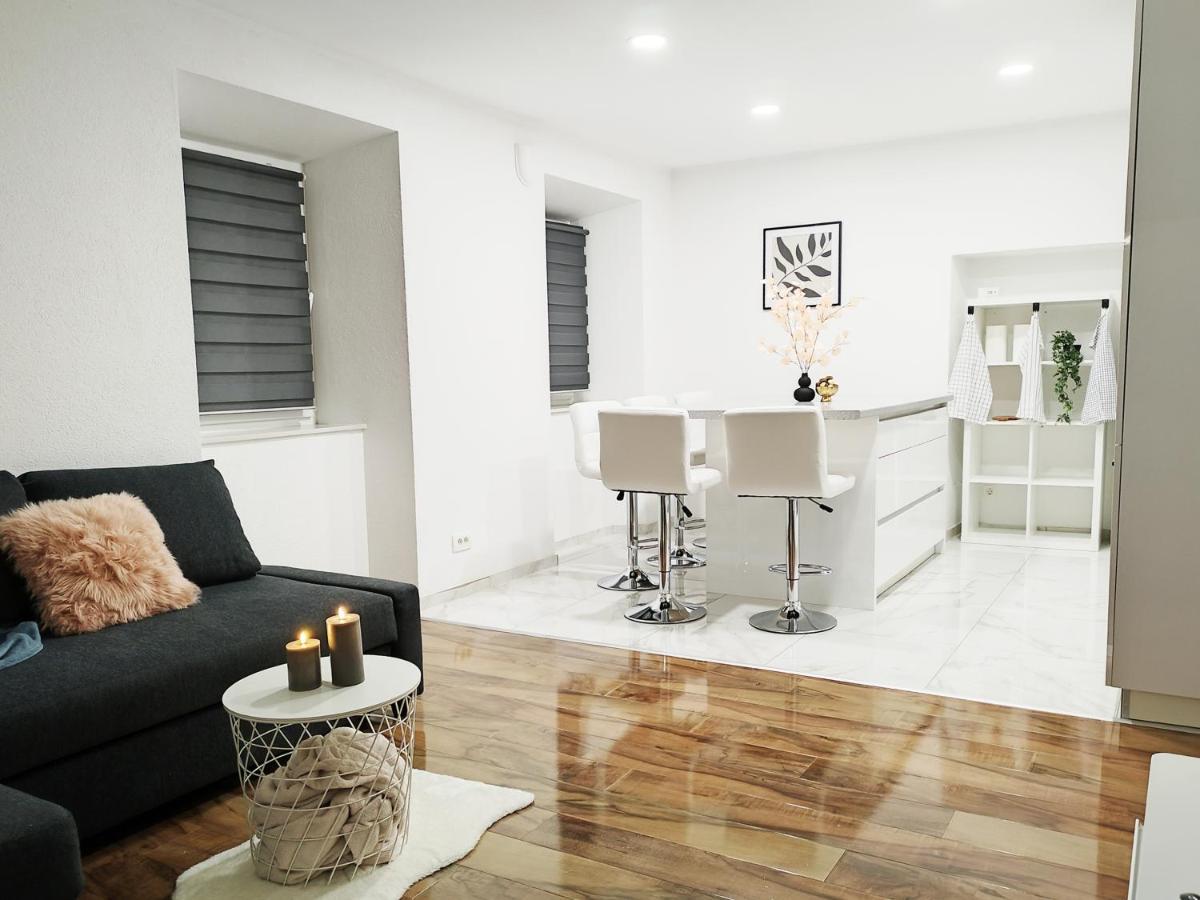 Stara Posta Apartment 8 غروسوبلي المظهر الخارجي الصورة